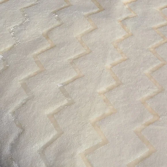 Light Yellow Throw - Picture 2 of 3